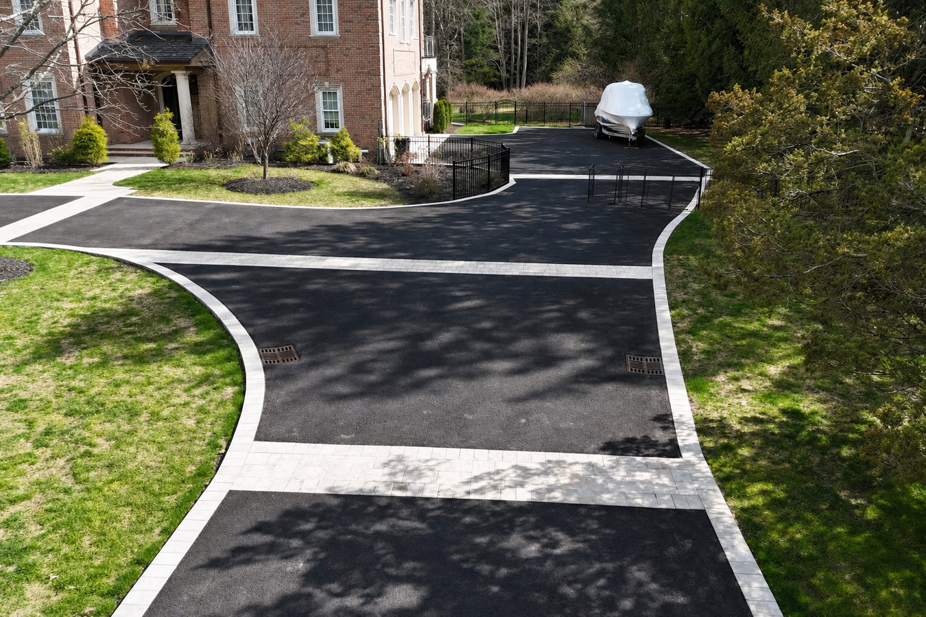 Asphalt paving contractor services in Pasadena CA